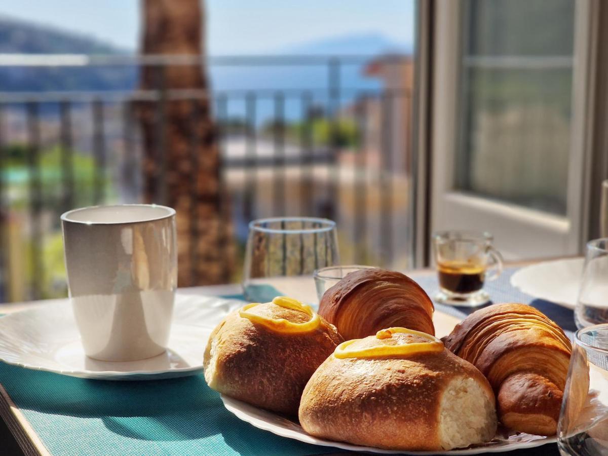 Savarese Luxury Palace Daire Vico Equense Dış mekan fotoğraf